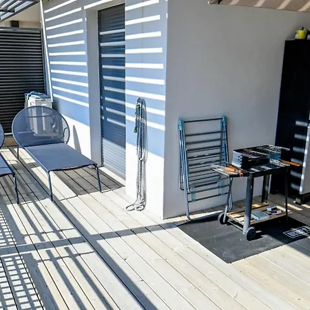 Milla - Panoramic Terrace Calm & Cosy - By Tgb
